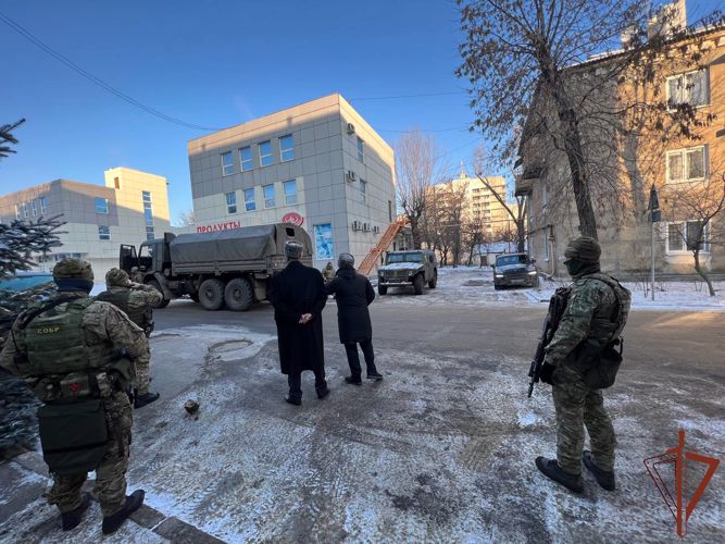 При поддержке Росгвардии представители религиозной организации "Бабуль-Абваб" доставили гуманитарную помощь и посетили социальные объекты в ЛНР (видео)
