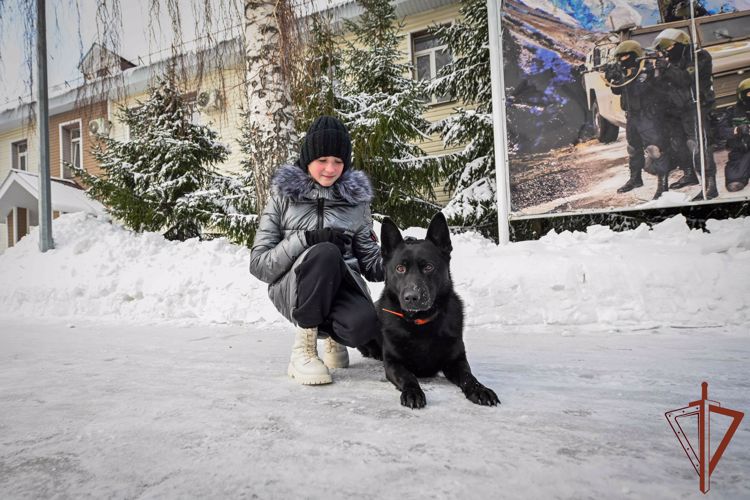 Новогоднее желание девочки из Татарстана исполнилось в ОМОН «Ак Барс» Росгвардии