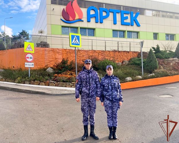 Росгвардия встречает День Республики Крым, выполняя служебные задачи