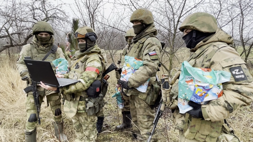 Военнослужащих Росгвардии - участников спецоперации поздравили с Новым годом и Рождеством Христовым