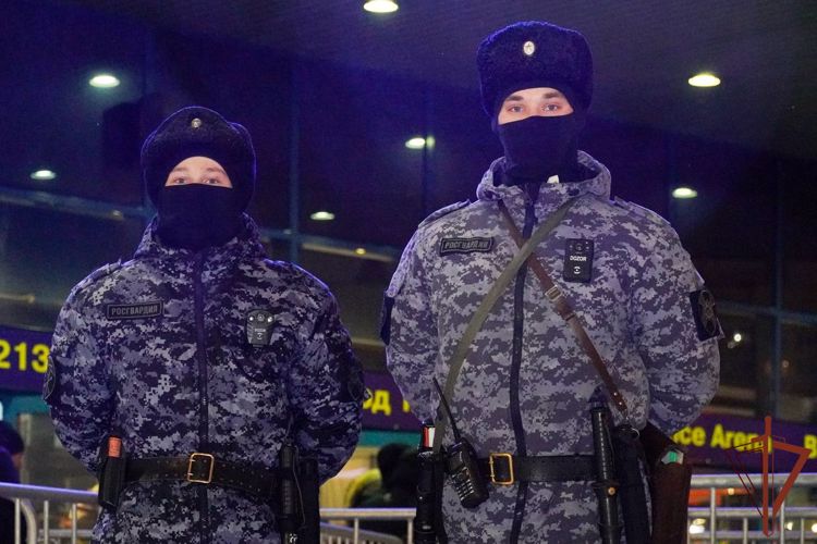  Общественную безопасность на хоккейном матче в Санкт-Петербурге обеспечили сотрудники Росгвардии