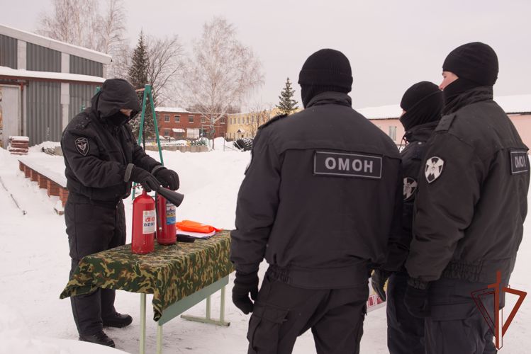 В Уральском округе Росгвардии начался зимний период подготовки