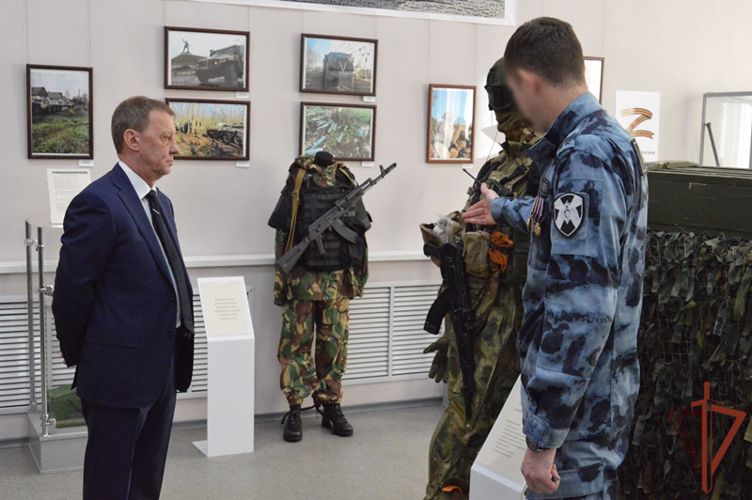 В Алтайском крае открылась выставка, посвященная участию Росгвардии в СВО