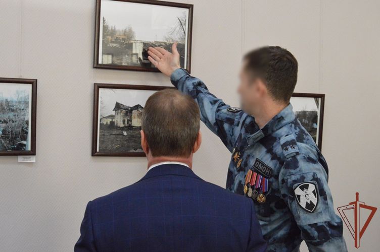 В Алтайском крае открылась выставка, посвященная участию Росгвардии в СВО