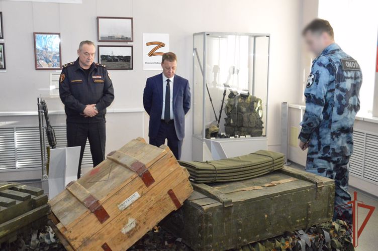 В Алтайском крае открылась выставка, посвященная участию Росгвардии в СВО