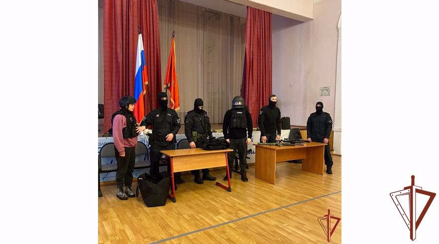 Сотрудники Росгвардии в Москве принимают активное участие в патриотическом воспитании детей