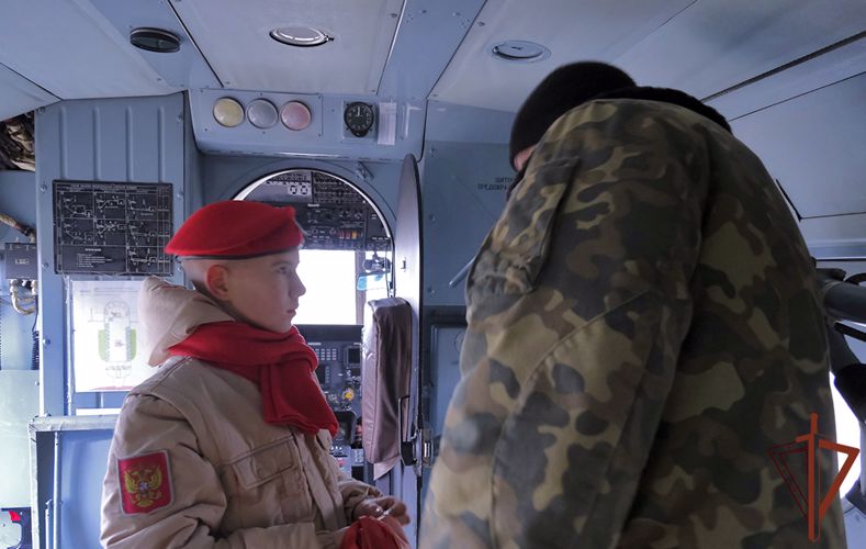  Патриотические мероприятия для детей росгвардейцев прошли в ОГВ(с)