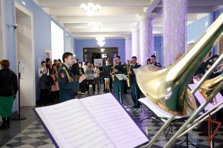 День образования Восточного округа Росгвардии отметили праздничным концертом в Хабаровске 