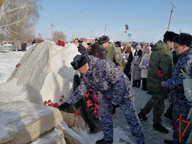 В городах Уральского округа состоялись мероприятия, посвященные Дню памяти о россиянах, исполнявших служебный долг за пределами Отечества