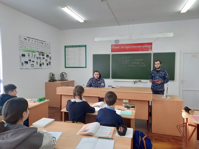 День памяти воинов-интернационалистов прошел в Северо-Кавказском округе Росгвардии