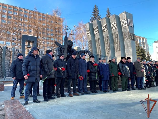 В городах Уральского округа состоялись мероприятия, посвященные Дню памяти о россиянах, исполнявших служебный долг за пределами Отечества