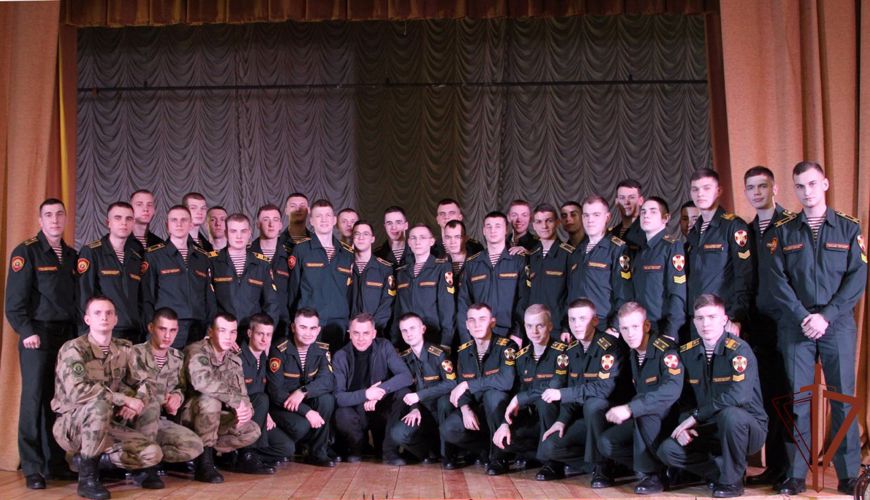 Курсанты Санкт-Петербургского института Росгвардии встретились с актером Игорем Петренко