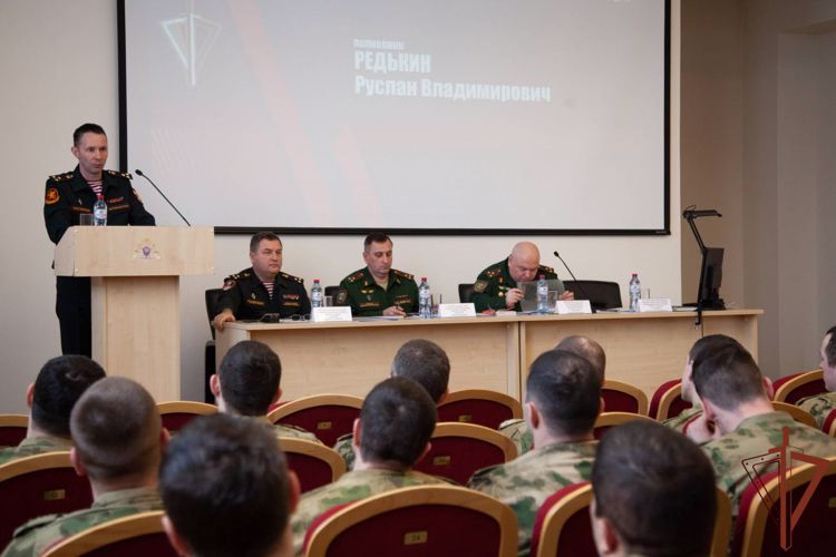 В войсках национальной гвардии прошел Единый день правовых знаний 