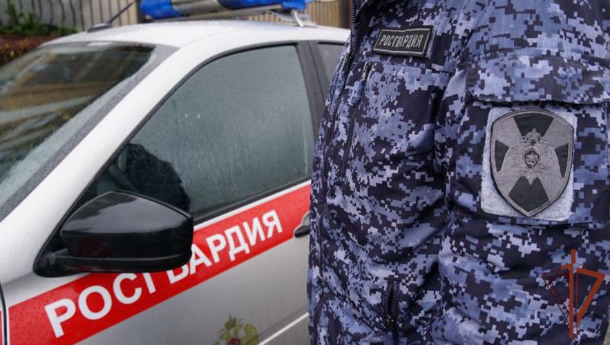 Благодаря действиям сотрудников Росгвардии удалось оперативно потушить пожар в Уфе