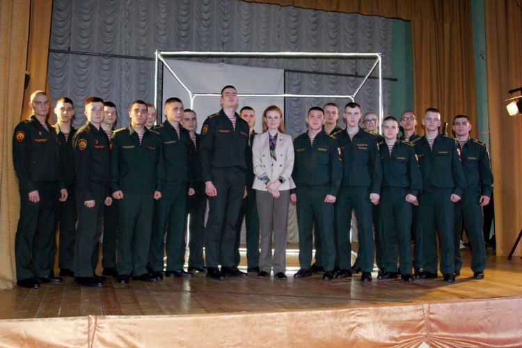 Курсантам Санкт-Петербургского военного института Росгвардии показали «Тюремный дневник» Марии Бутиной