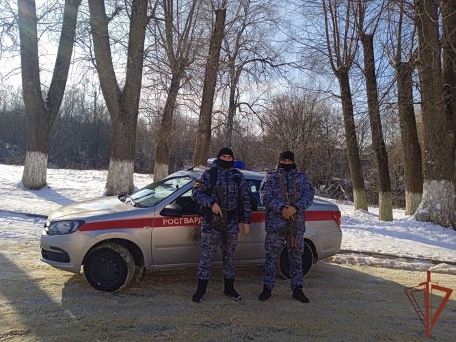 Росгвардейцы вернули родителям потерявшегося ребёнка в Белгородской области 