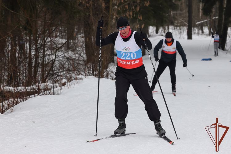 В Росгвардии стартовал чемпионат по лыжным гонкам   