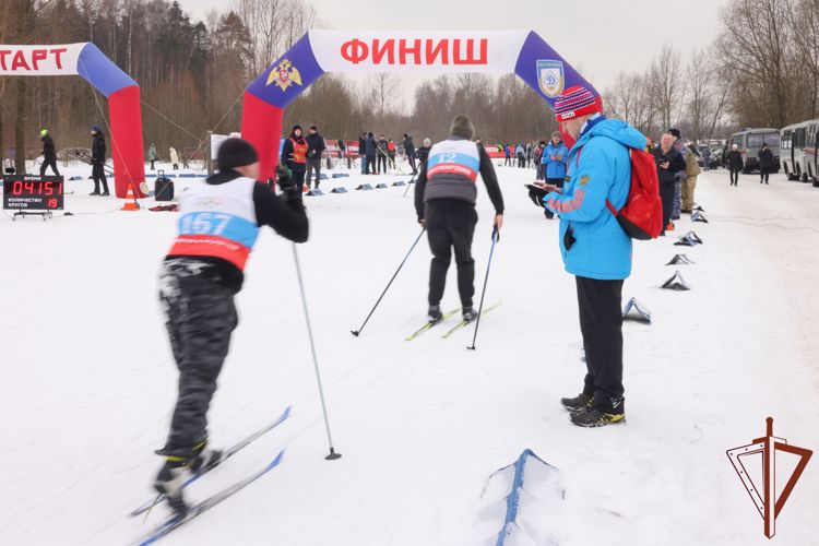 В Росгвардии стартовал чемпионат по лыжным гонкам   