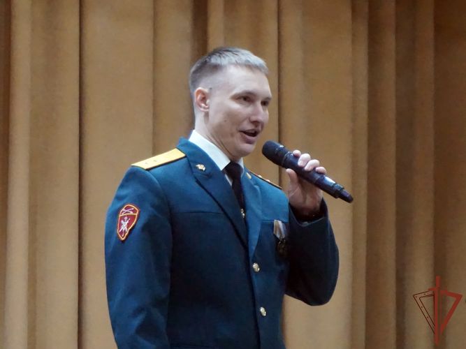 Победителей окружного этапа смотра-конкурса самодеятельной авторской песни «Солдаты антитеррора» наградили в Новосибирске