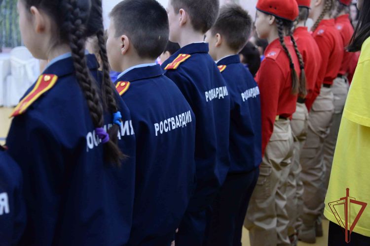 Росгвардия приняла участие в открытии первичных отделений Российского движения детей и молодёжи «Движение первых» на Ямале