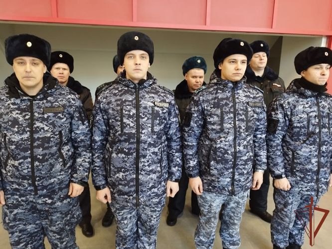Росгвардейцы обеспечили безопасность матча-открытия на реконструированной хоккейной арене в Кузбассе