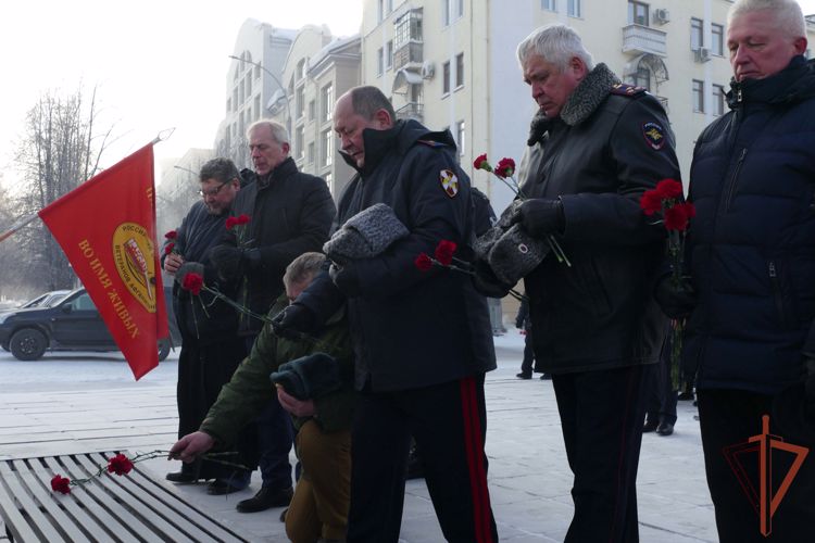 Память воинов-интернационалистов почтили военнослужащие и сотрудники Сибирского округа Росгвардии