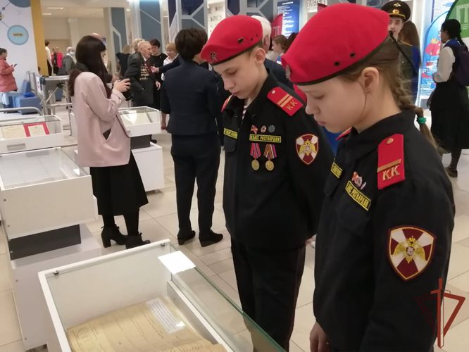 В Сибирском округе Росгвардии прошли мероприятия по случаю 80-летия победы в Сталинградской битве