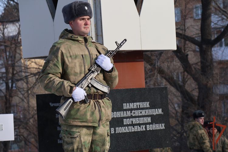 В городах Уральского округа состоялись мероприятия, посвященные Дню памяти о россиянах, исполнявших служебный долг за пределами Отечества