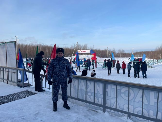 Росгвардейцы Уральского округа приняли участие в «Лыжне России 2023»