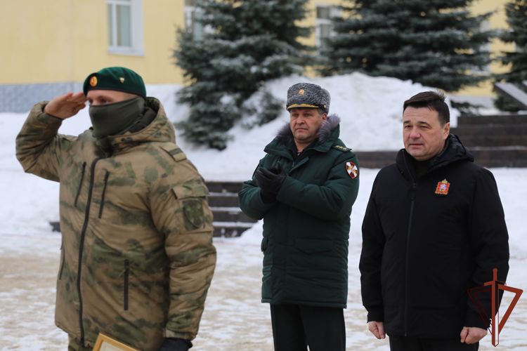 Росгвардейцам-участникам спецоперации вручены награды Московской области 