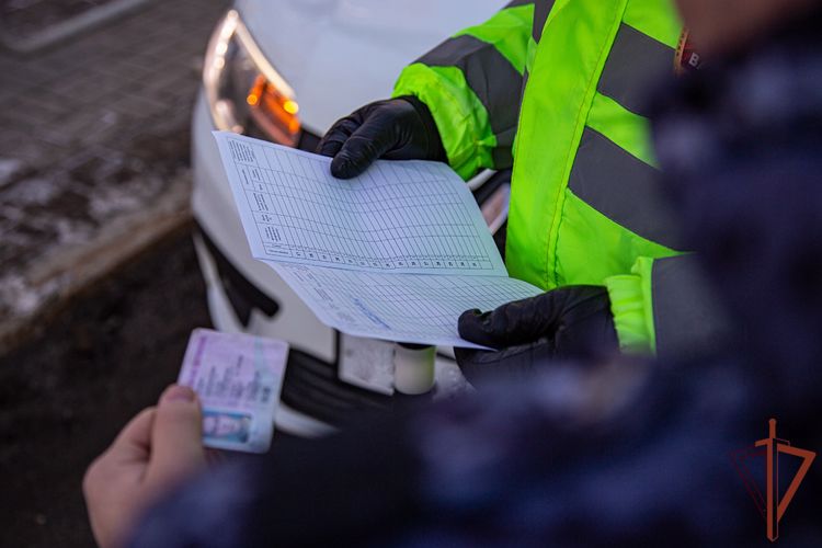 В Уральском округе Росгвардии отметили День военной автомобильной инспекции ведомства