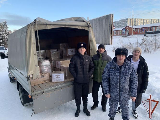 Очередную партию гум помощи для участников спецоперации помогли отправить росгвардейцы из Иркутской области