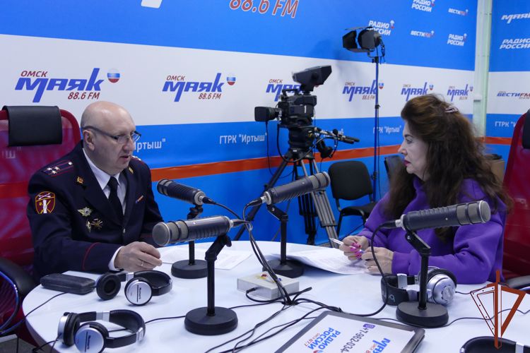 В преддверии дня создания подразделений лицензионно-разрешительной работы Росгвардии в Сибири проходят праздничные мероприятия