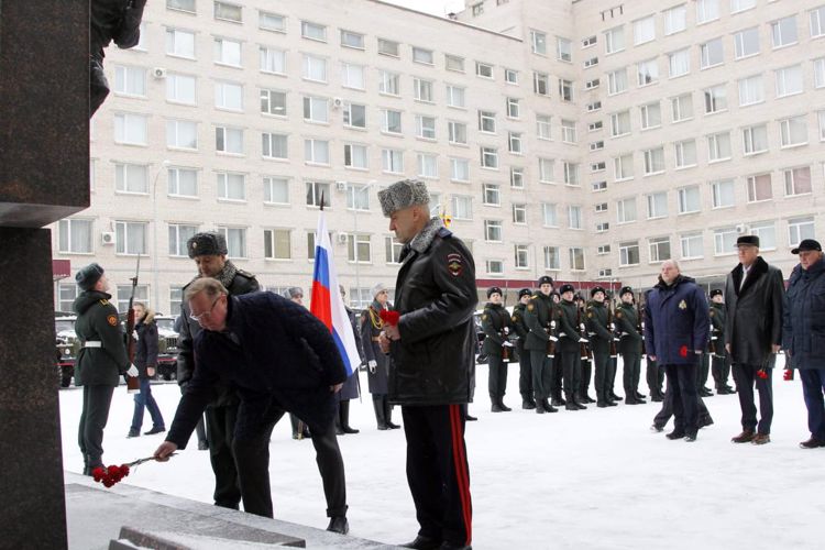 В Санкт-Петербургском институте Росгвардии прошла встреча с Сергеем Степашиным