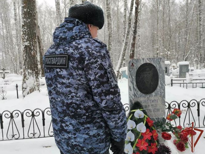 Росгвардейцы провели патриотические мероприятия для подрастающего поколения в Уральском округе