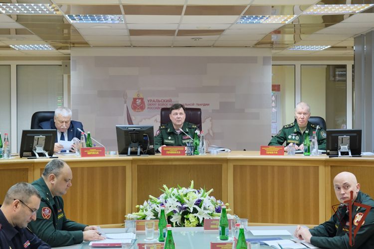 В Уральском округе Росгвардии состоялось оперативное совещание