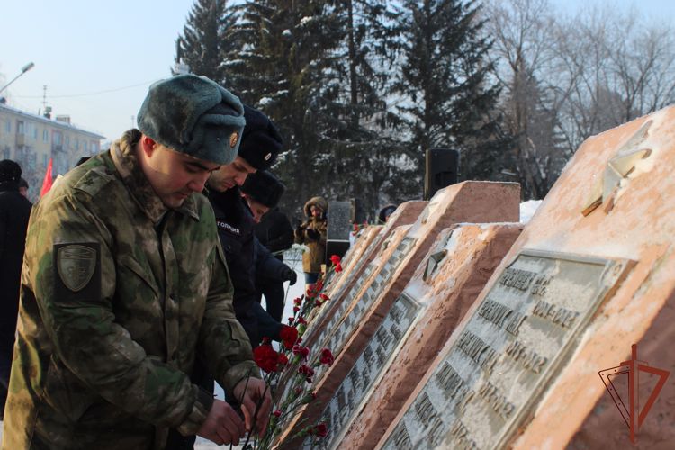В Сибирском округе Росгвардии прошли мероприятия по случаю 80-летия победы в Сталинградской битве