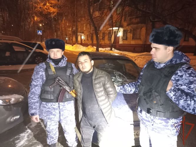 Росгвардейцы задержали нетрезвого водителя, устроившего ДТП в Москве