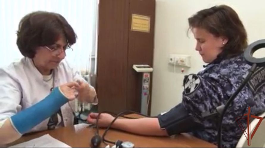 Росгвардейцы приняли участие в благотворительной акции Росгвардии «От сердца к сердцу» в Москве