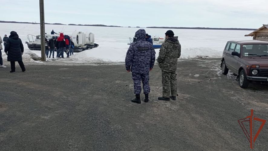 Росгвардейцы обеспечили безопасность детей из ЛНР, посетивших остров Кижи