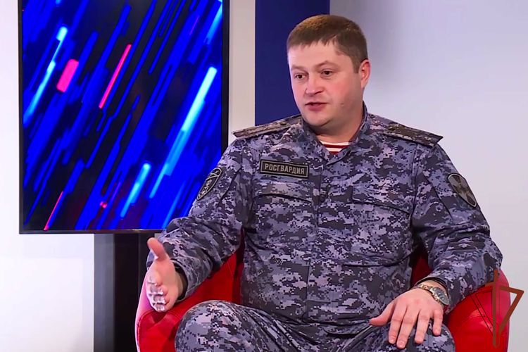 Офицер Росгвардии рассказал о вопросах кадрового обеспечения в эфире телеканала «Россия 24. Ямал»