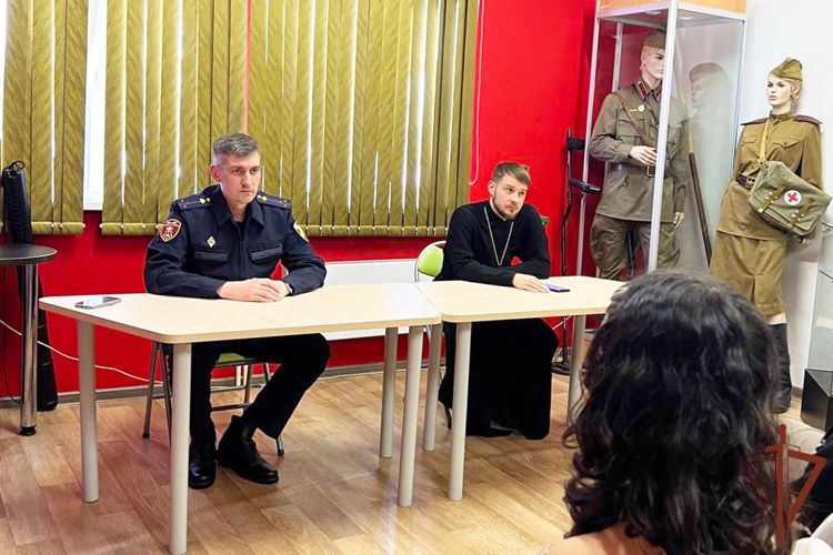 Росгвардия проводит профилактическую работу по безопасности в сети «Интернет» среди ямальской молодежи