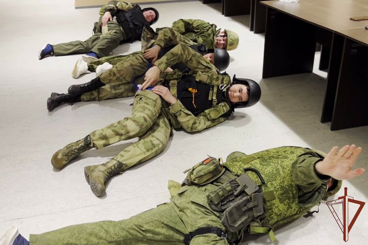 Личный состав Росгвардии прошел обучение по тактической медицине на Ямале