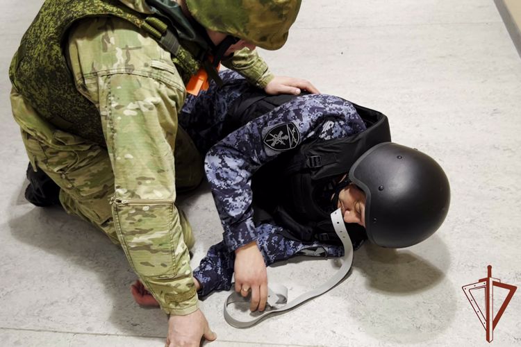 Личный состав Росгвардии прошел обучение по тактической медицине на Ямале