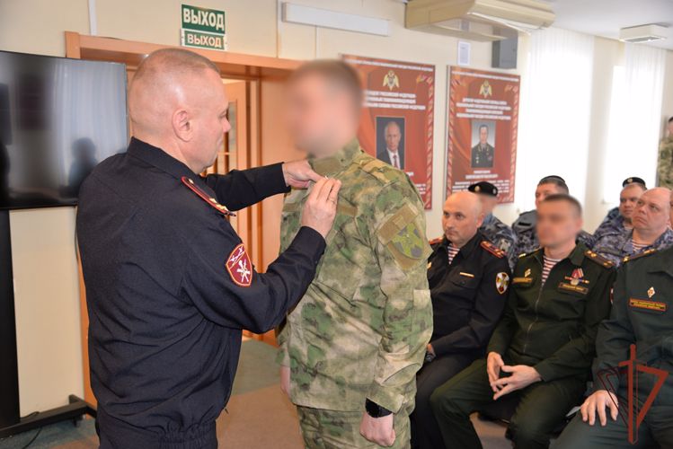 Военнослужащие и сотрудники Уральского округа Росгвардии  отметили профессиональный праздник 