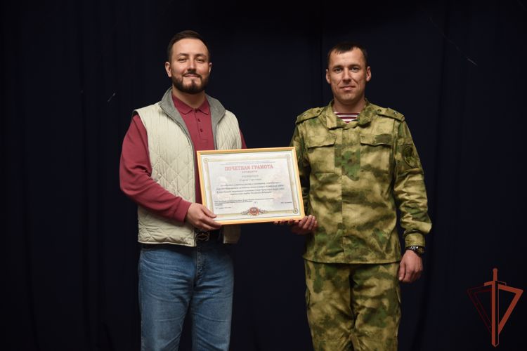 В грозненское соединение Росгвардии привезли уникальный образ преподобного Серафима Саровского