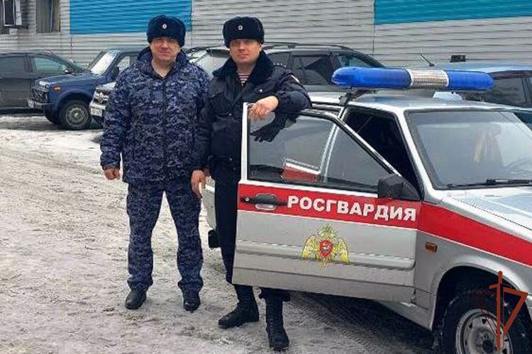 Росгвардейцы в Хакасии помогли  потерявшемуся ребенку вернуться к родителям