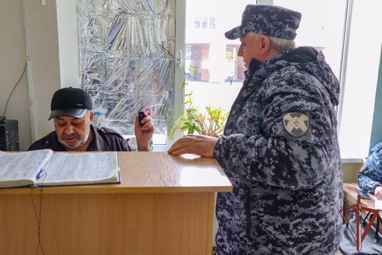 Росгвардейцы проверили безопасность объектов образования и культуры в Ставрополе