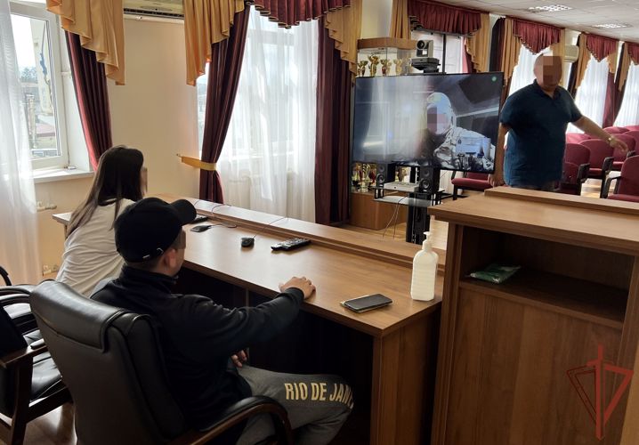 Участвующие в СВО росгвардейцы из Северной Осетии пообщались с родными по телемосту