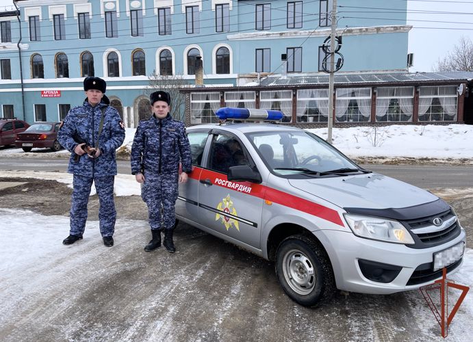 В Тульской области росгвардейцы нашли пропавшего подростка